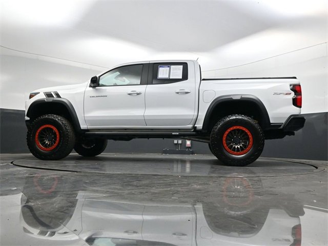 Used 2024 Chevrolet Colorado ZR2 w/ ZR2 Convenience Package III image 35
