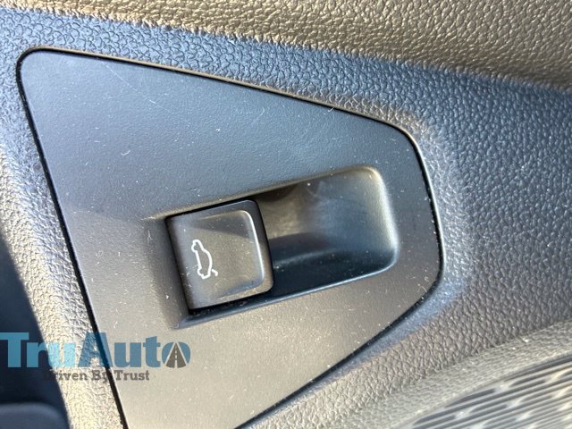 Used 2025 Volkswagen Jetta Sport FWD image 23