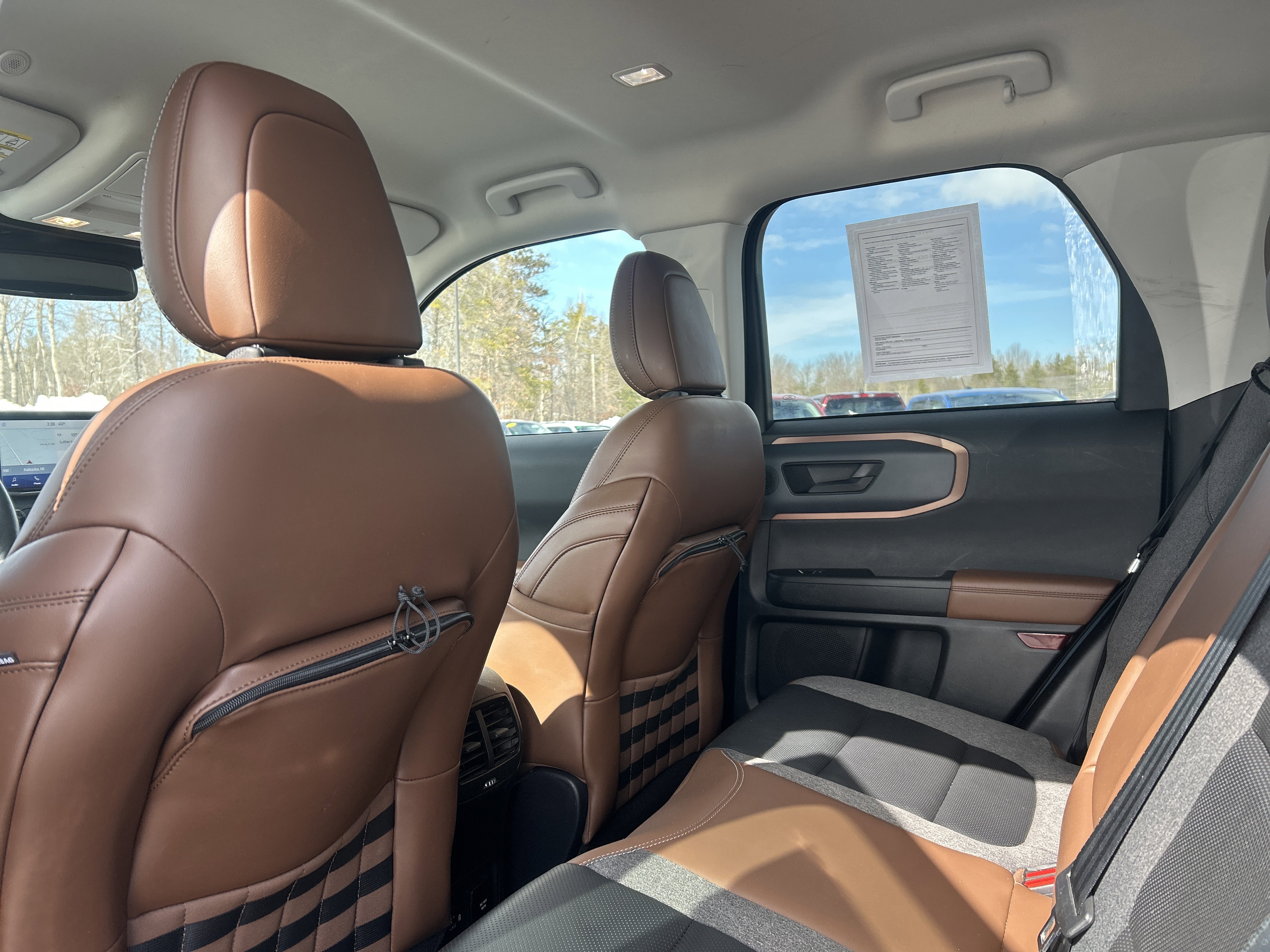 Used 2021 Ford Bronco Sport Outer Banks w/ Outer Banks Package (96D) image 10