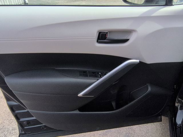 Used 2024 Toyota Corolla Cross LE image 23