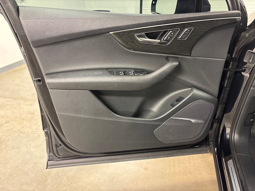 Used 2020 Audi Q7 3.0T Premium Plus w/ Premium Plus Package image 21