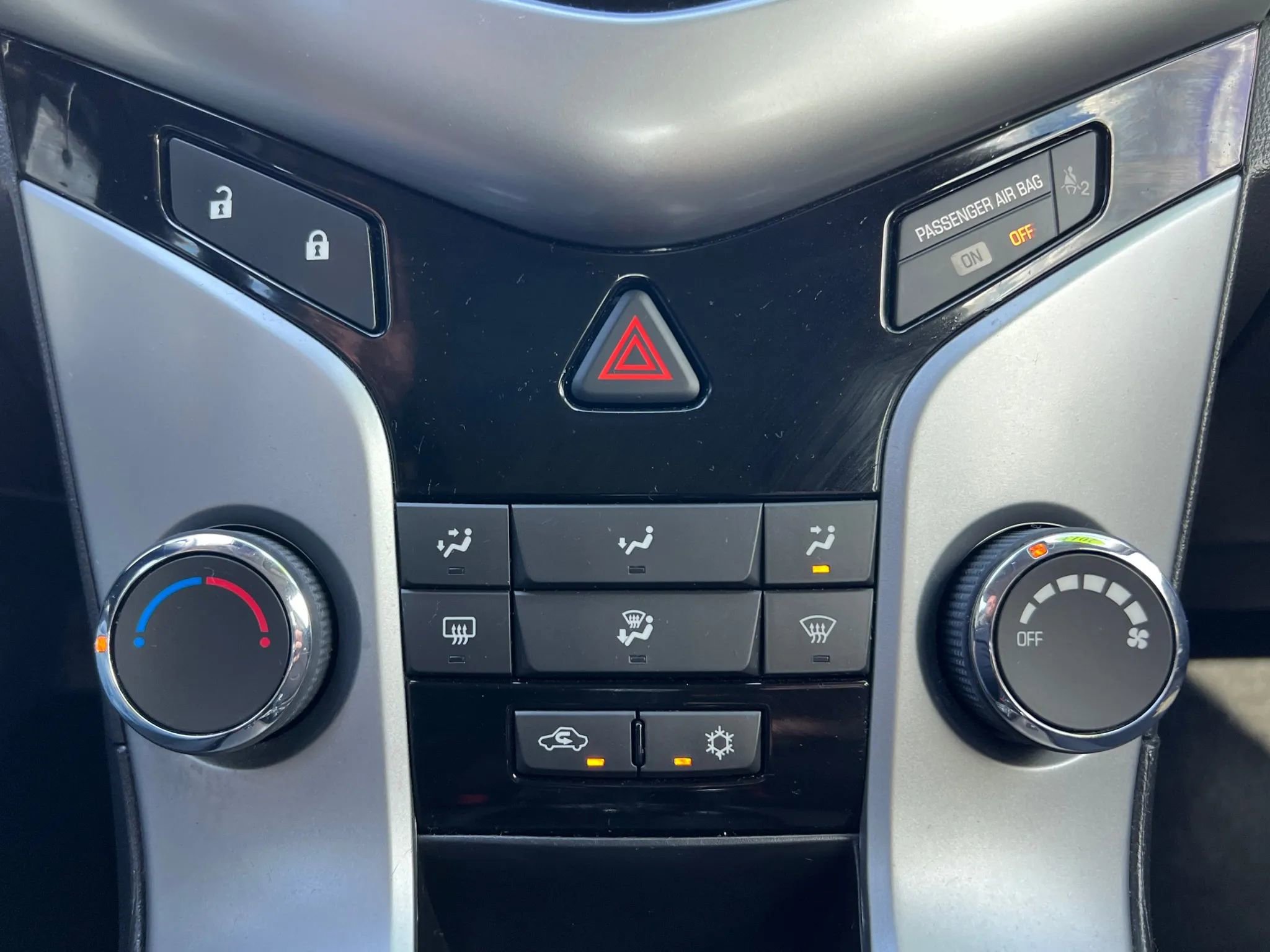 Used 2013 Chevrolet Cruze Eco w/ Enhanced Safety Package image 22