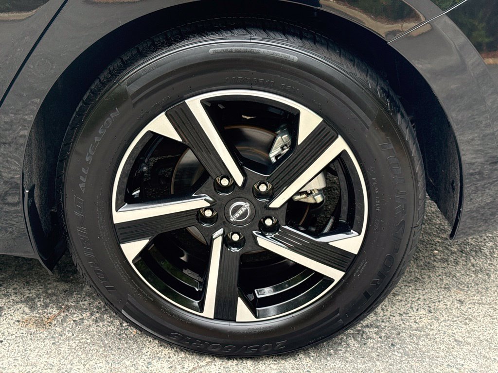 Certified 2025 Nissan Sentra SV FWD image 13