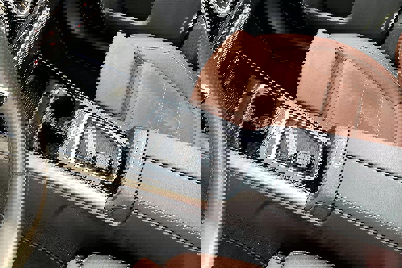 Certified 2025 Mercedes-Benz GLA 35 AMG 4MATIC image 17