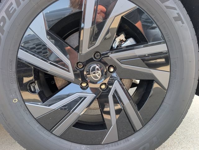 New 2026 Toyota C-HR AWD/4WD image 6