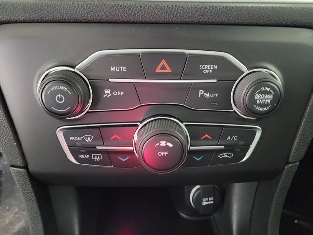 Used 2022 Dodge Charger SXT w/ Leather Interior Group image 35