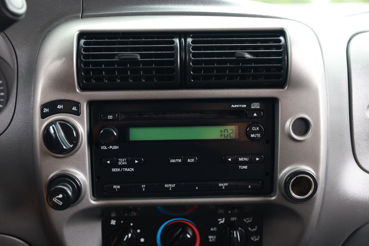 Used 2009 Ford Ranger XLT image 34