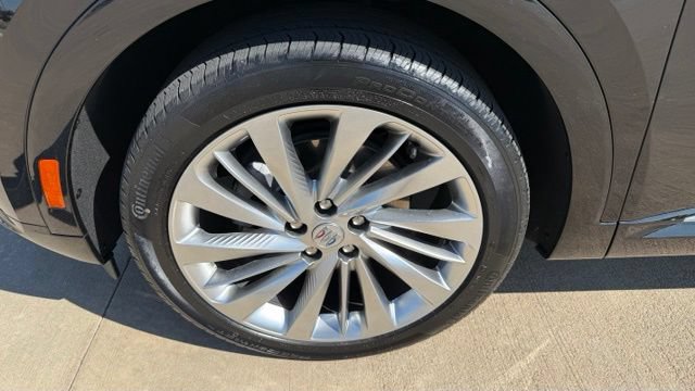 Used 2024 Buick Envision Avenir AWD/4WD image 11