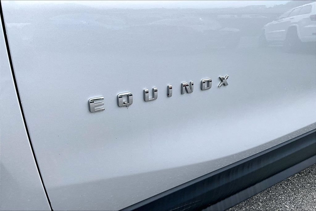 Used 2022 Chevrolet Equinox Premier AWD/4WD image 24