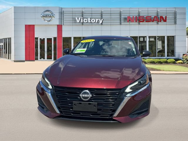 Used 2025 Nissan Altima 2.5 SV AWD/4WD image 8