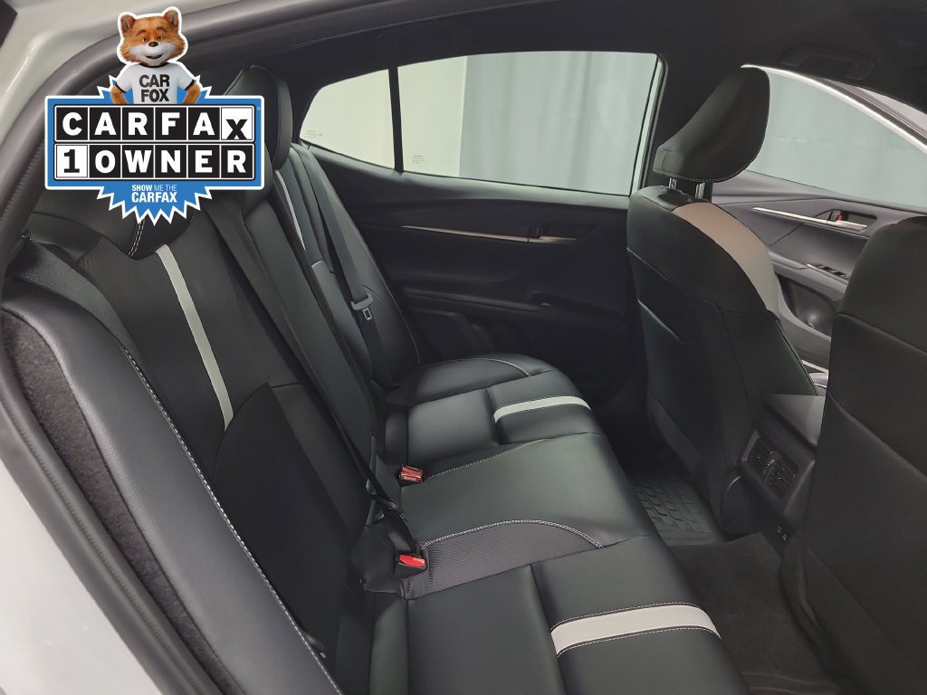 Used 2025 Toyota Camry SE FWD image 30