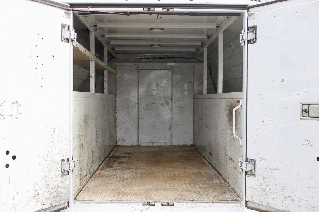 Used 2014 Ford E-350 and Econoline 350 Super Duty w/ Power Windows & Locks Group image 8