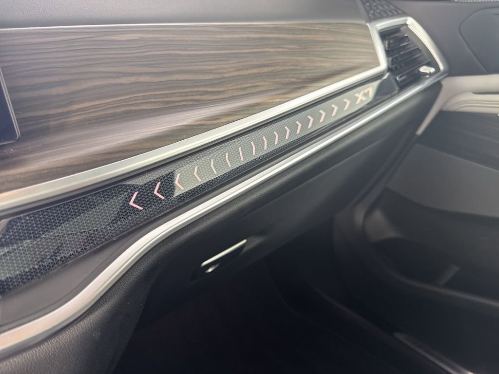 Certified 2024 BMW X7 xDrive40i w/ M Sport Package image 19