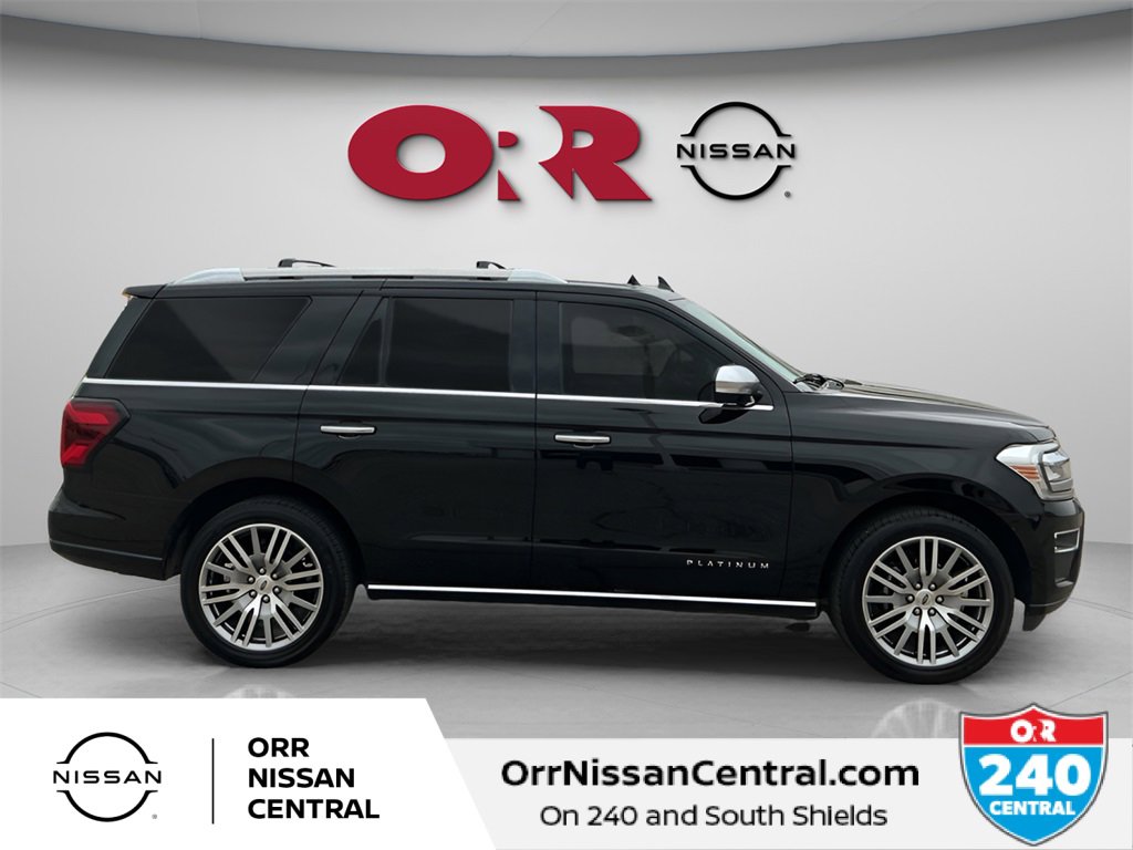 Used 2022 Ford Expedition Platinum image 4
