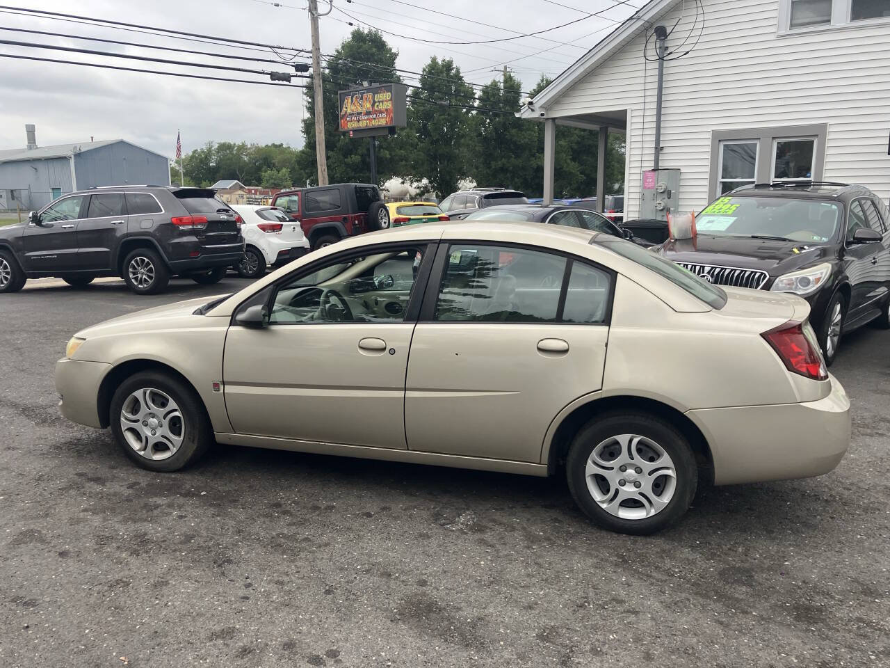 Used 2004 Saturn ION Level 2 FWD image 9