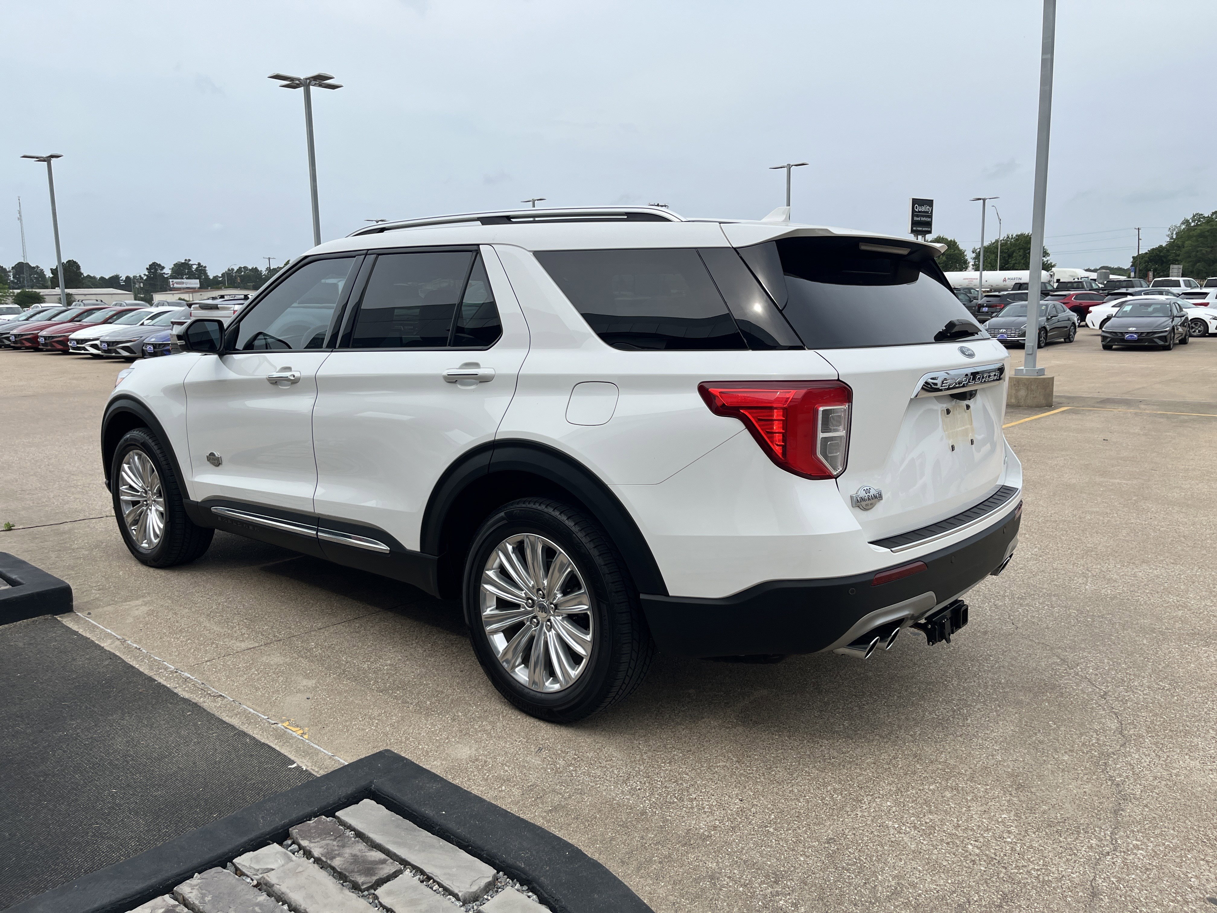 Used 2022 Ford Explorer King Ranch AWD/4WD image 4