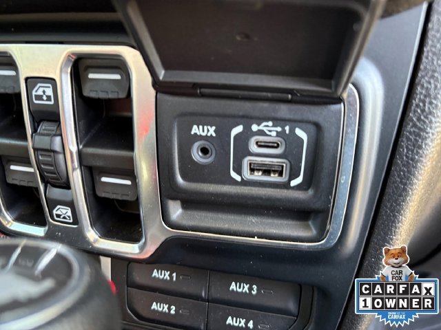 Used 2024 Jeep Wrangler Unlimited AWD/4WD image 6