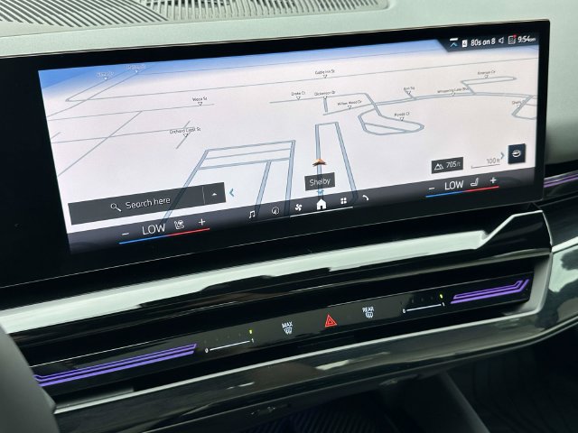 Certified 2024 BMW 530i xDrive w/ Premium Package AWD/4WD image 32