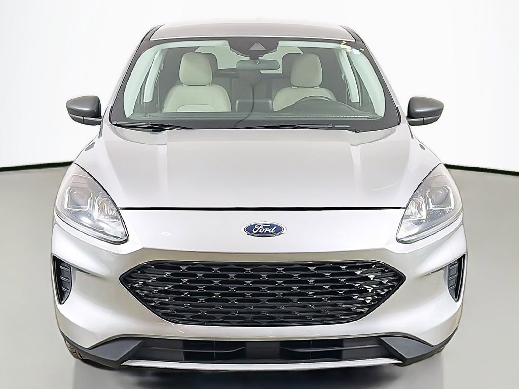 Used 2022 Ford Escape SE image 8