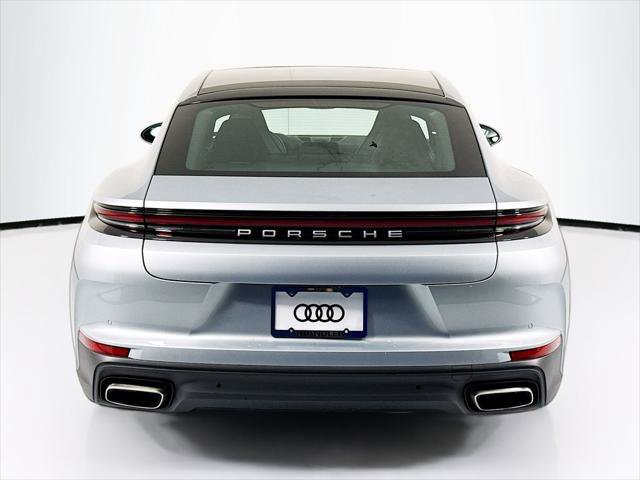 Used 2025 Porsche Panamera RWD image 6