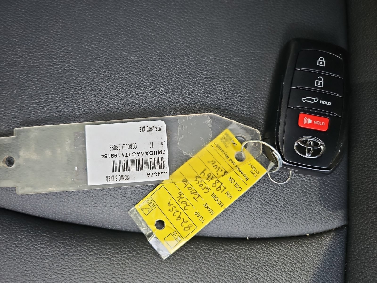 Used 2026 Toyota Corolla Cross XLE w/ Convenience Package FWD image 21