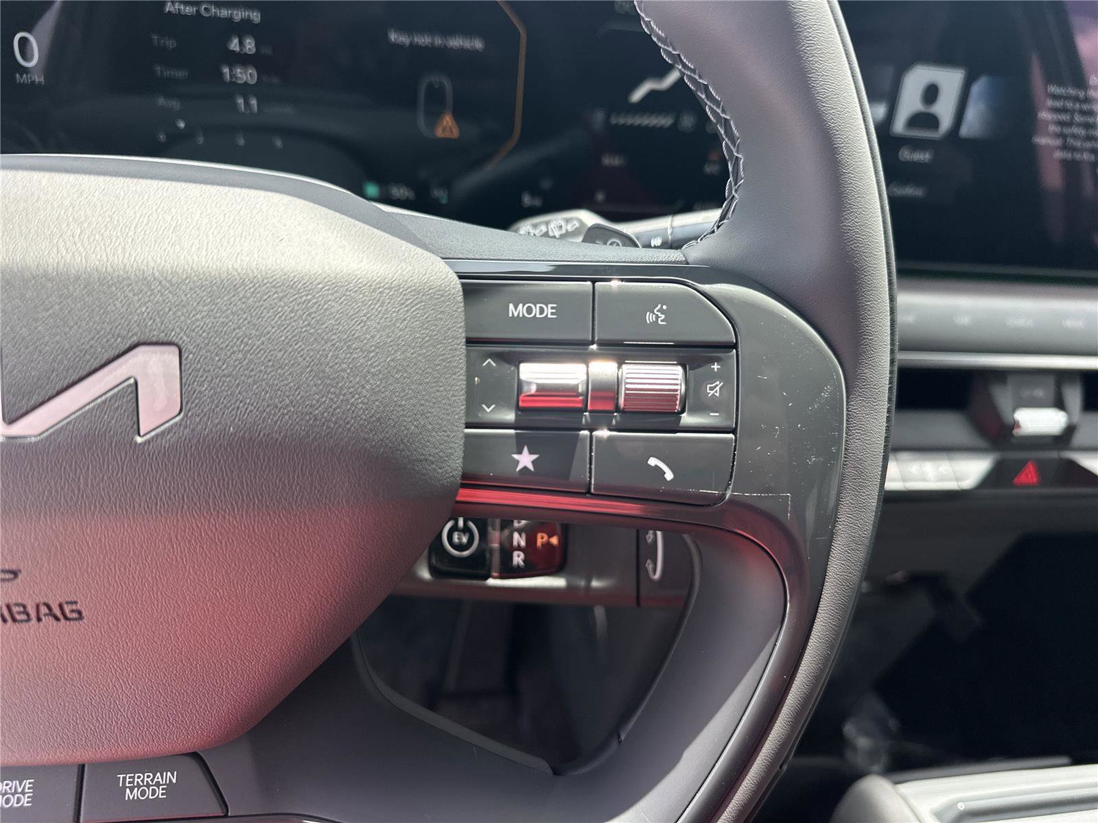 New 2026 Kia EV9 Land image 12