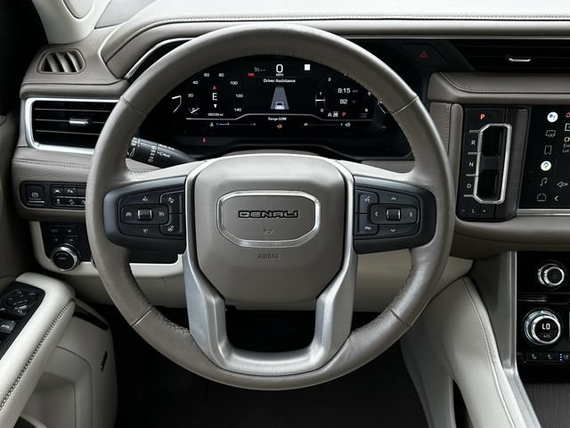 Used 2022 GMC Yukon Denali AWD/4WD image 14