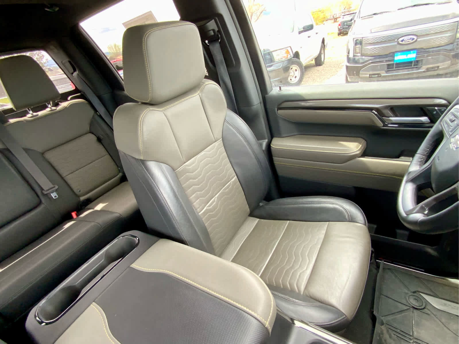 Used 2023 Chevrolet Silverado 1500 ZR2 w/ Technology Package AWD/4WD image 30