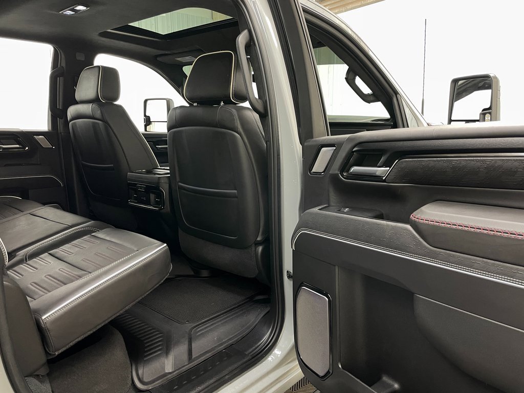 Used 2024 GMC Sierra 2500 AT4X image 47