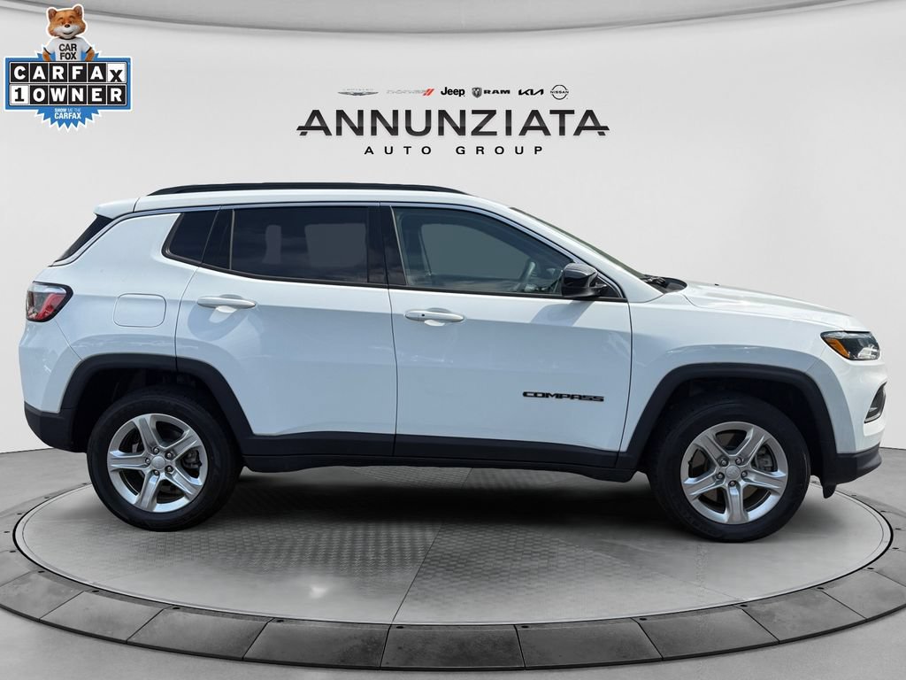 Used 2023 Jeep Compass Latitude AWD/4WD image 6