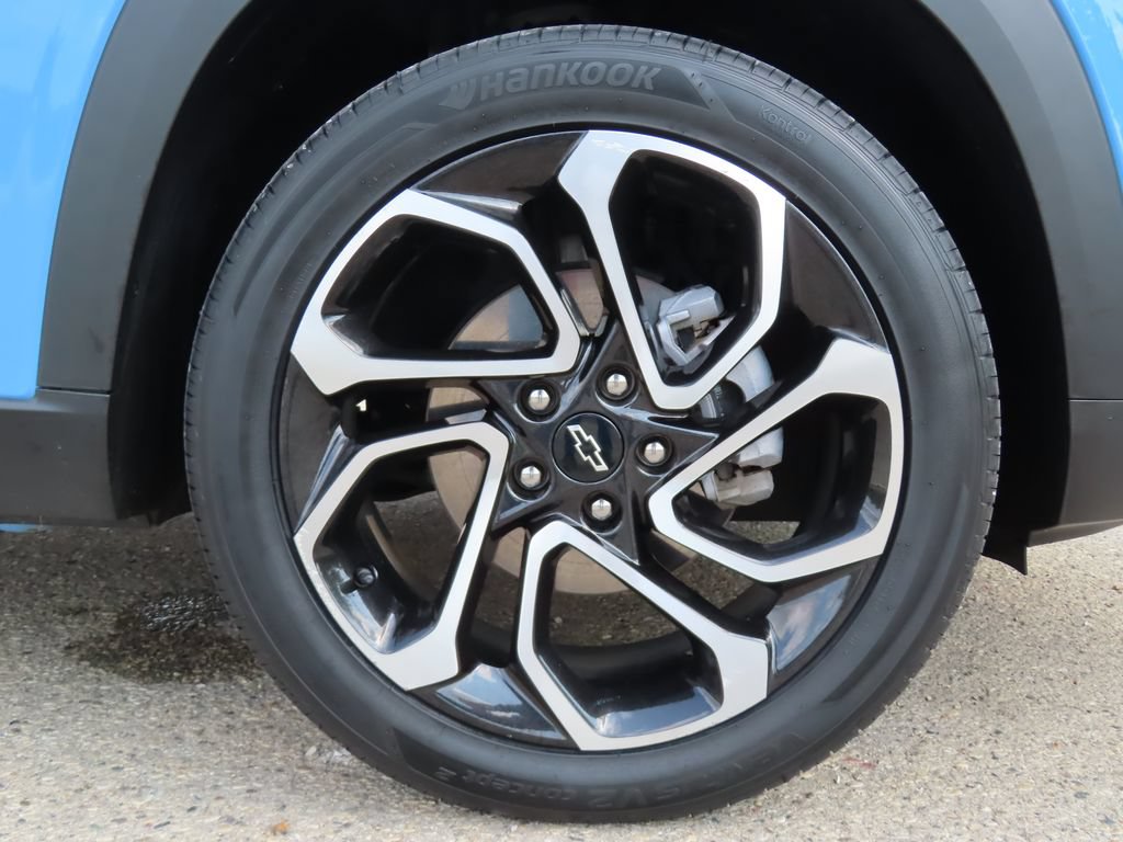 Certified 2024 Chevrolet Trax RS w/ Driver Confidence Package FWD image 13