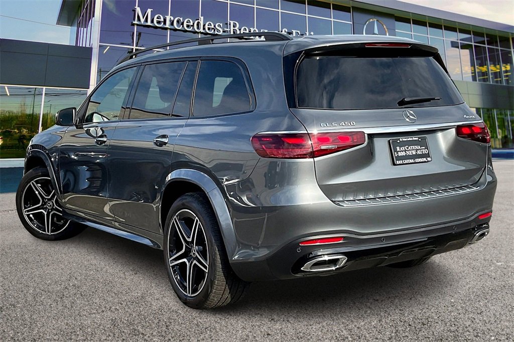 New 2026 Mercedes-Benz GLS 450 4MATIC image 3