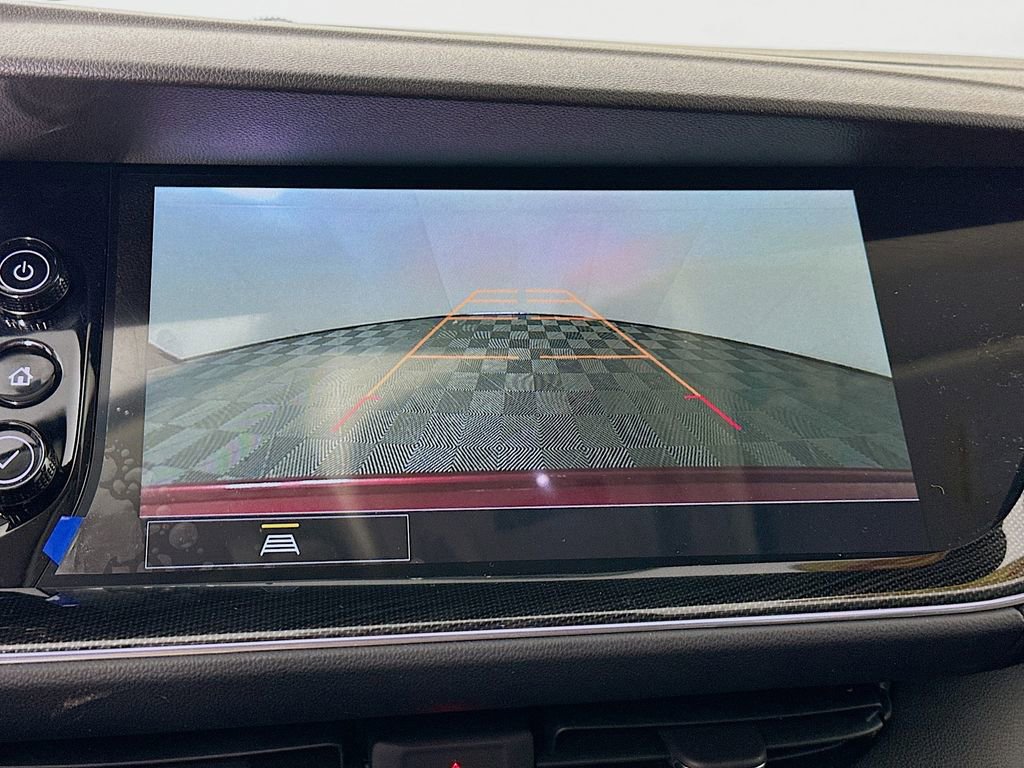 Used 2023 Buick Envision Preferred image 18