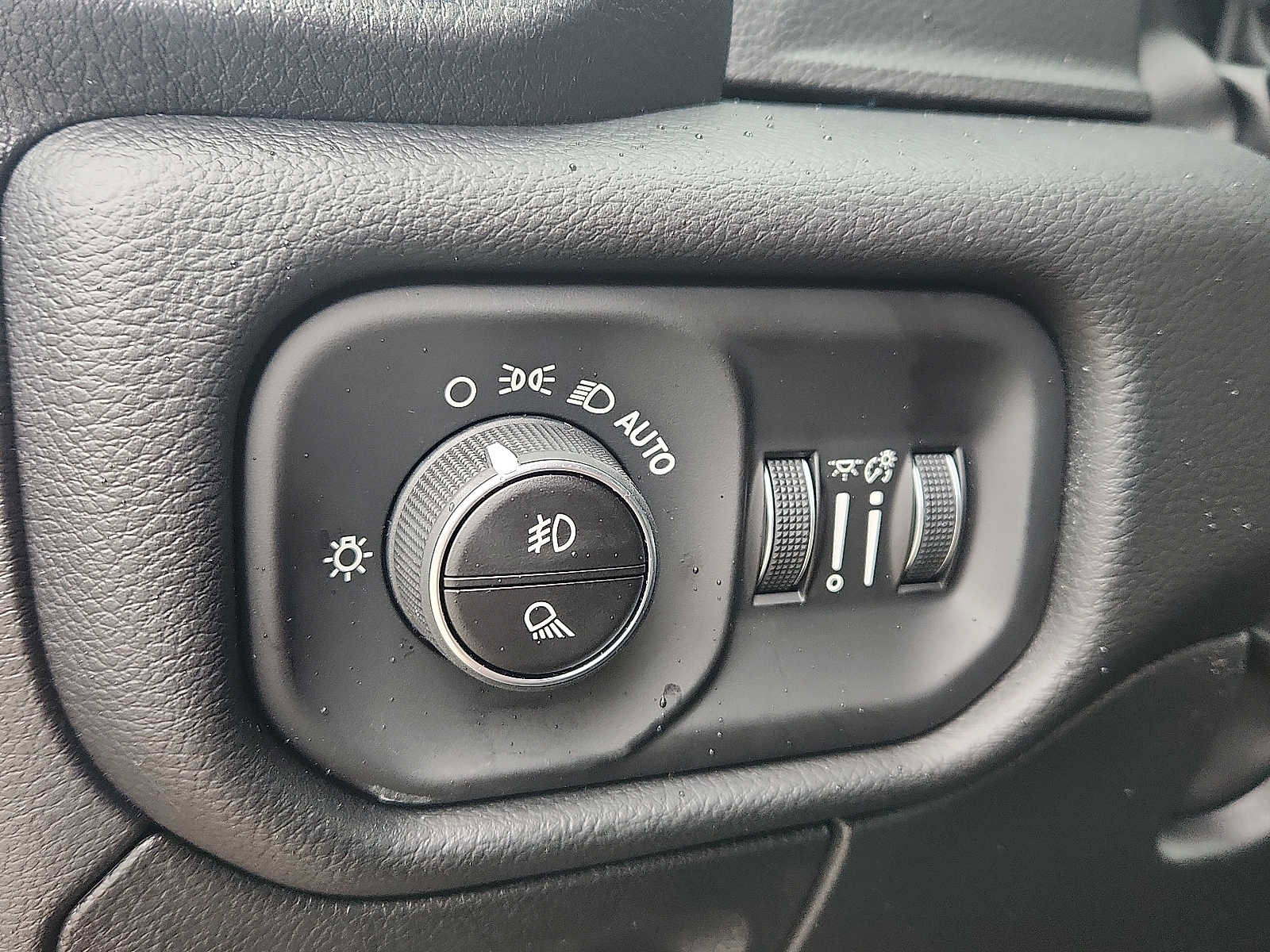 New 2026 RAM 1500 Big Horn AWD/4WD image 15
