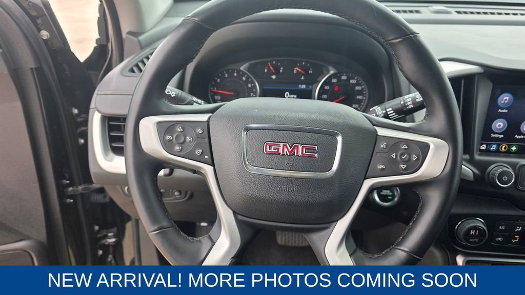 Used 2024 GMC Terrain SLT image 14