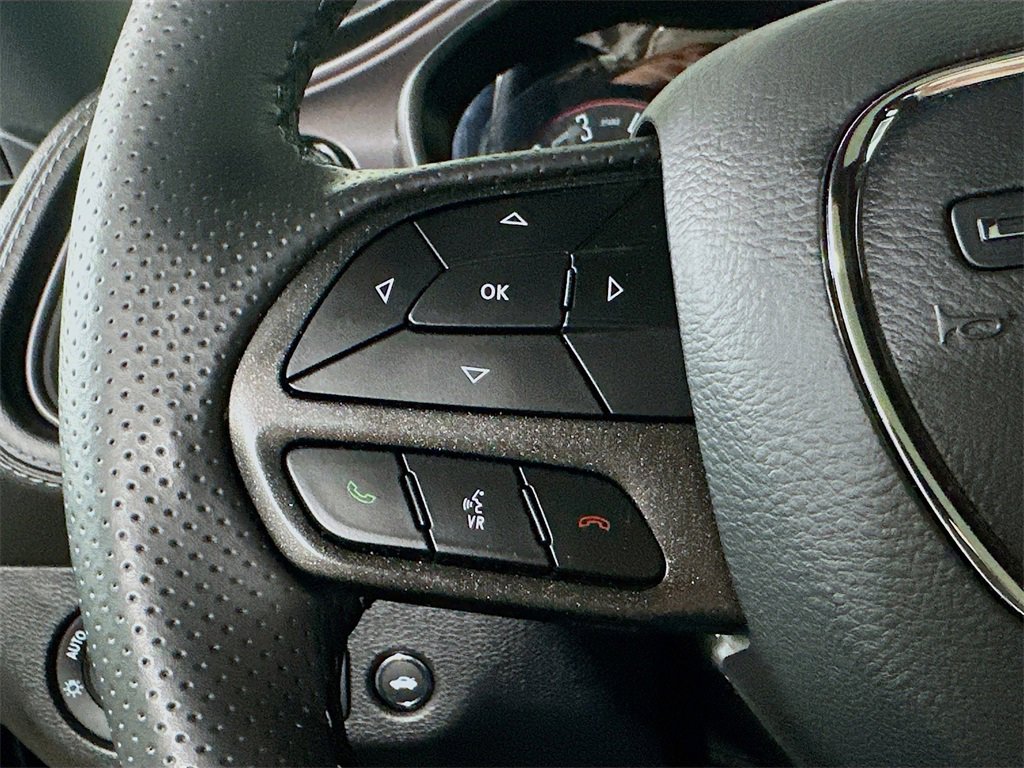 Used 2023 Dodge Challenger R/T w/ Plus Package image 25