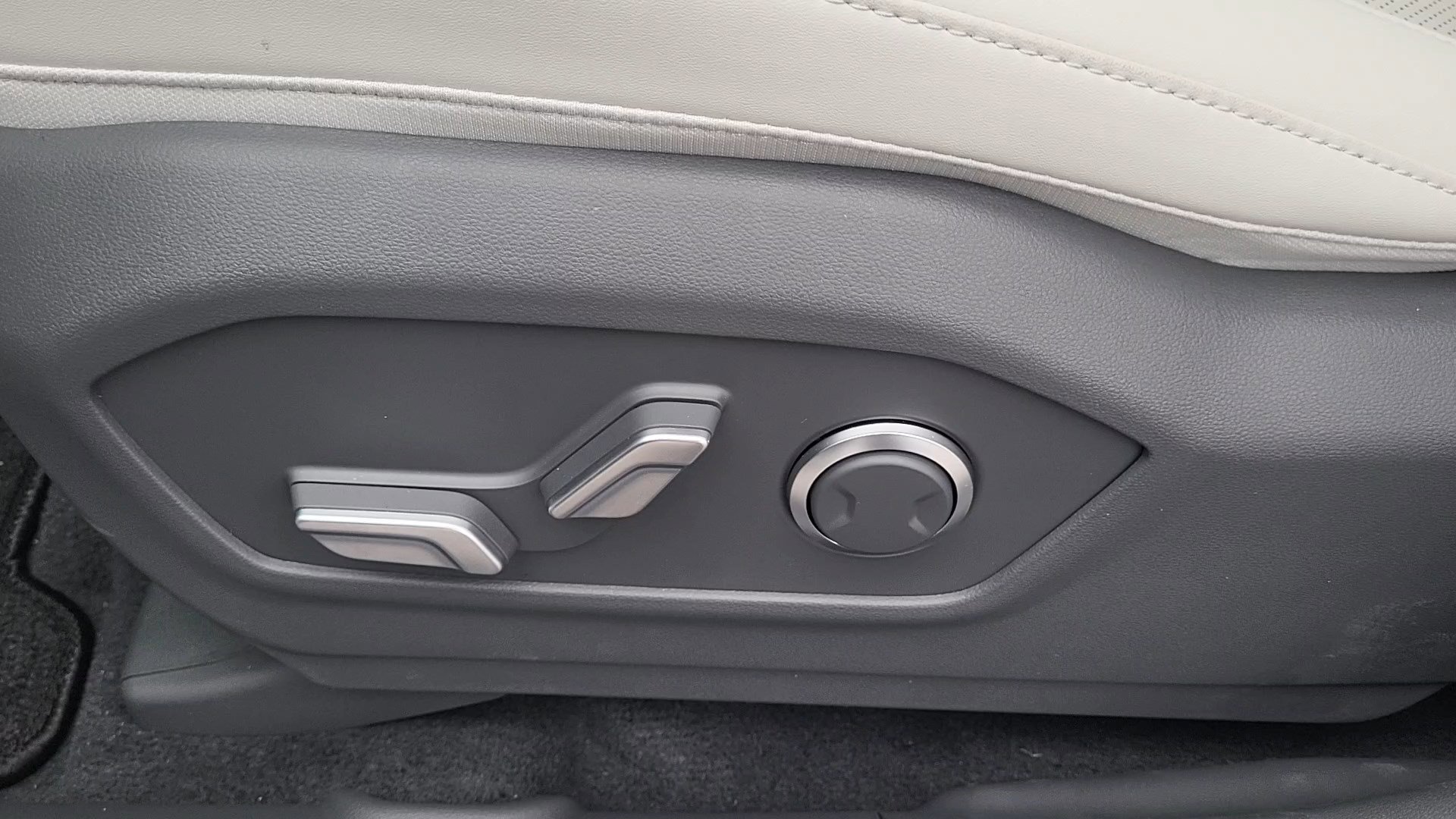 New 2026 Hyundai Santa Fe SEL image 10