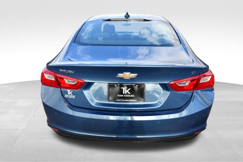 Used 2025 Chevrolet Malibu LT FWD image 6