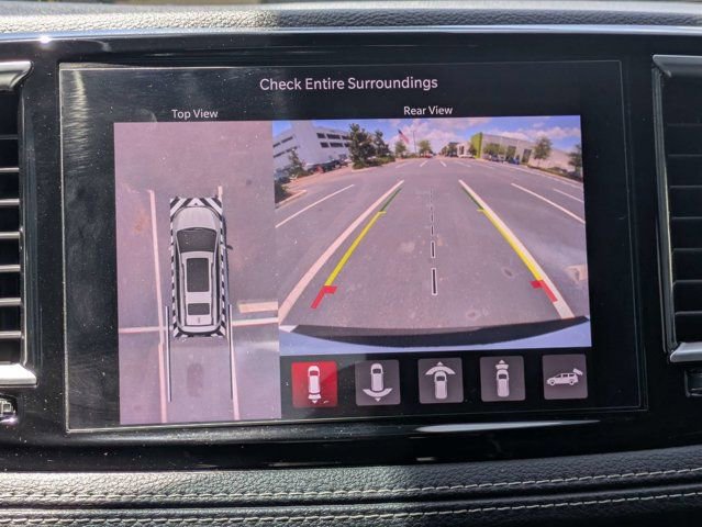 Used 2022 Chrysler Pacifica Limited w/ Uconnect Theater Family Group FWD image 25