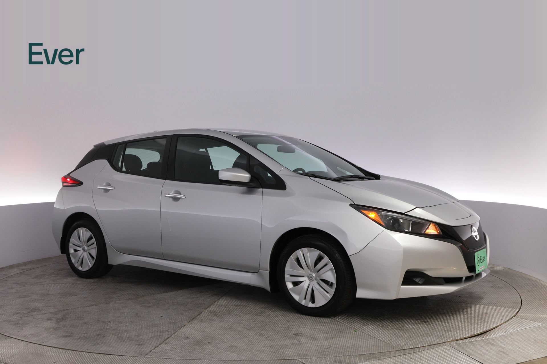 Used 2025 Nissan Leaf S FWD image 14