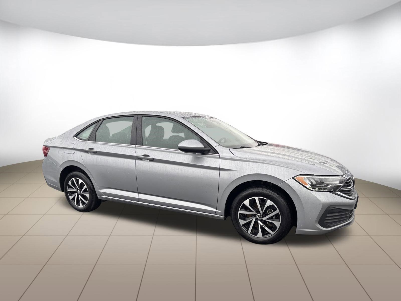 Used 2024 Volkswagen Jetta S image 1