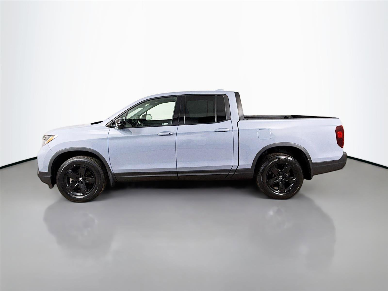 Used 2023 Honda Ridgeline Black Edition image 4
