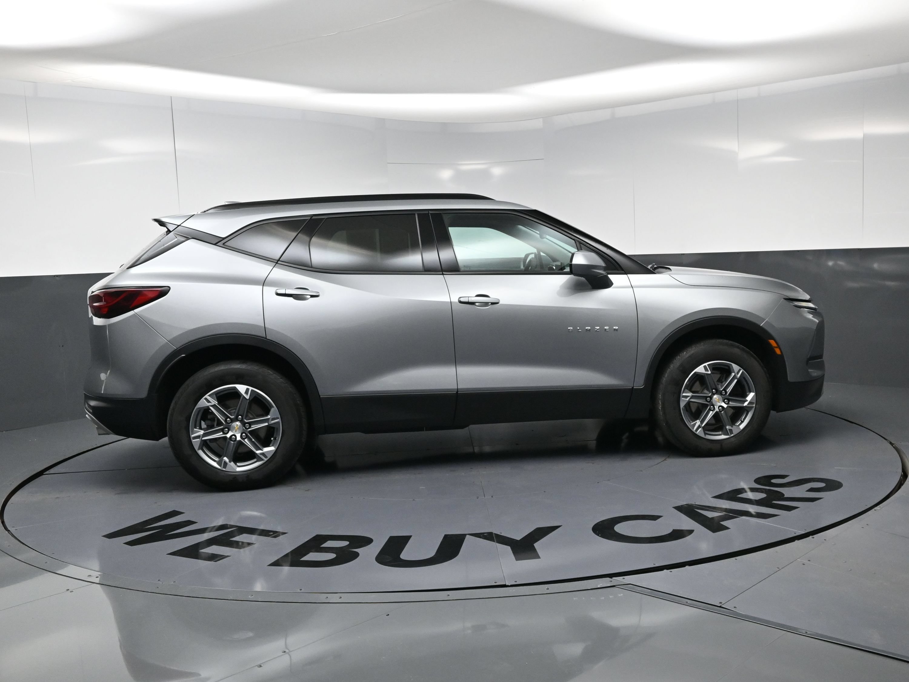 Used 2023 Chevrolet Blazer LT w/ Convenience Package FWD image 10
