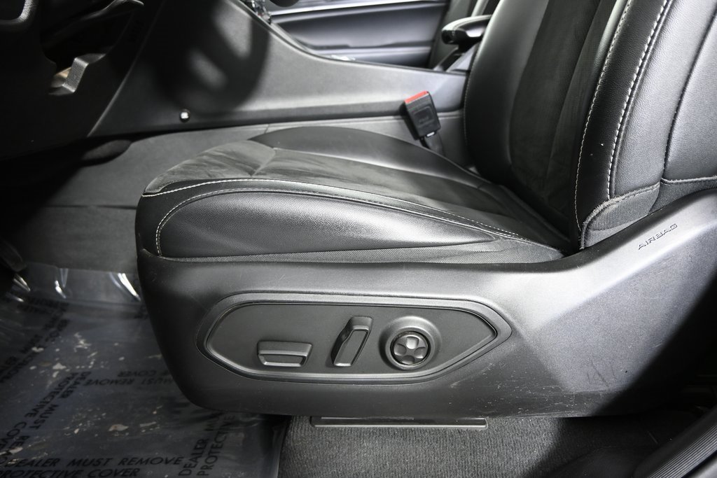 Used 2024 Jeep Grand Cherokee Altitude image 21