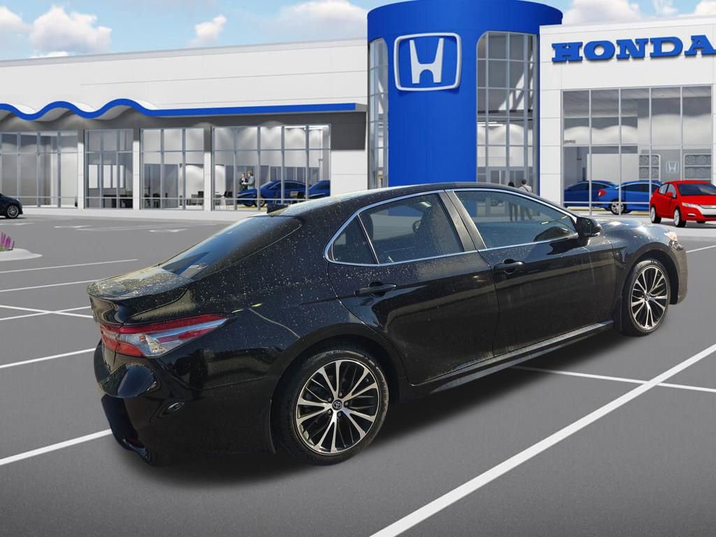 Used 2019 Toyota Camry SE w/ Audio Package image 9