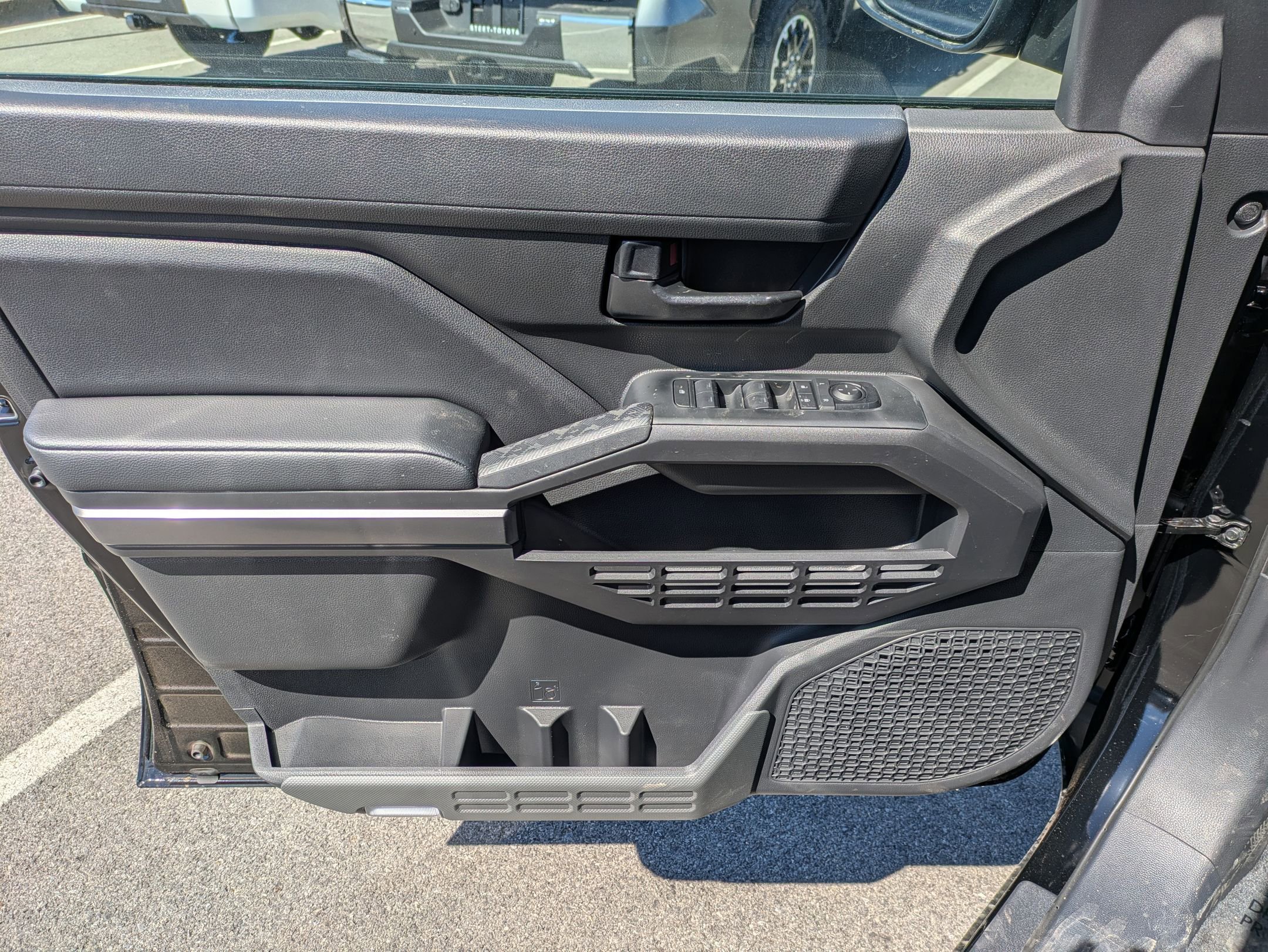 New 2025 Toyota Tacoma 4x4 Double Cab image 6