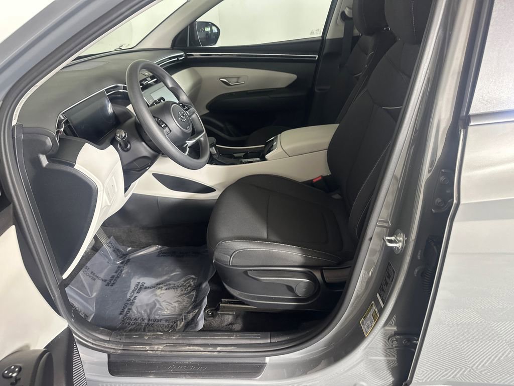 Used 2024 Hyundai Tucson SE image 9