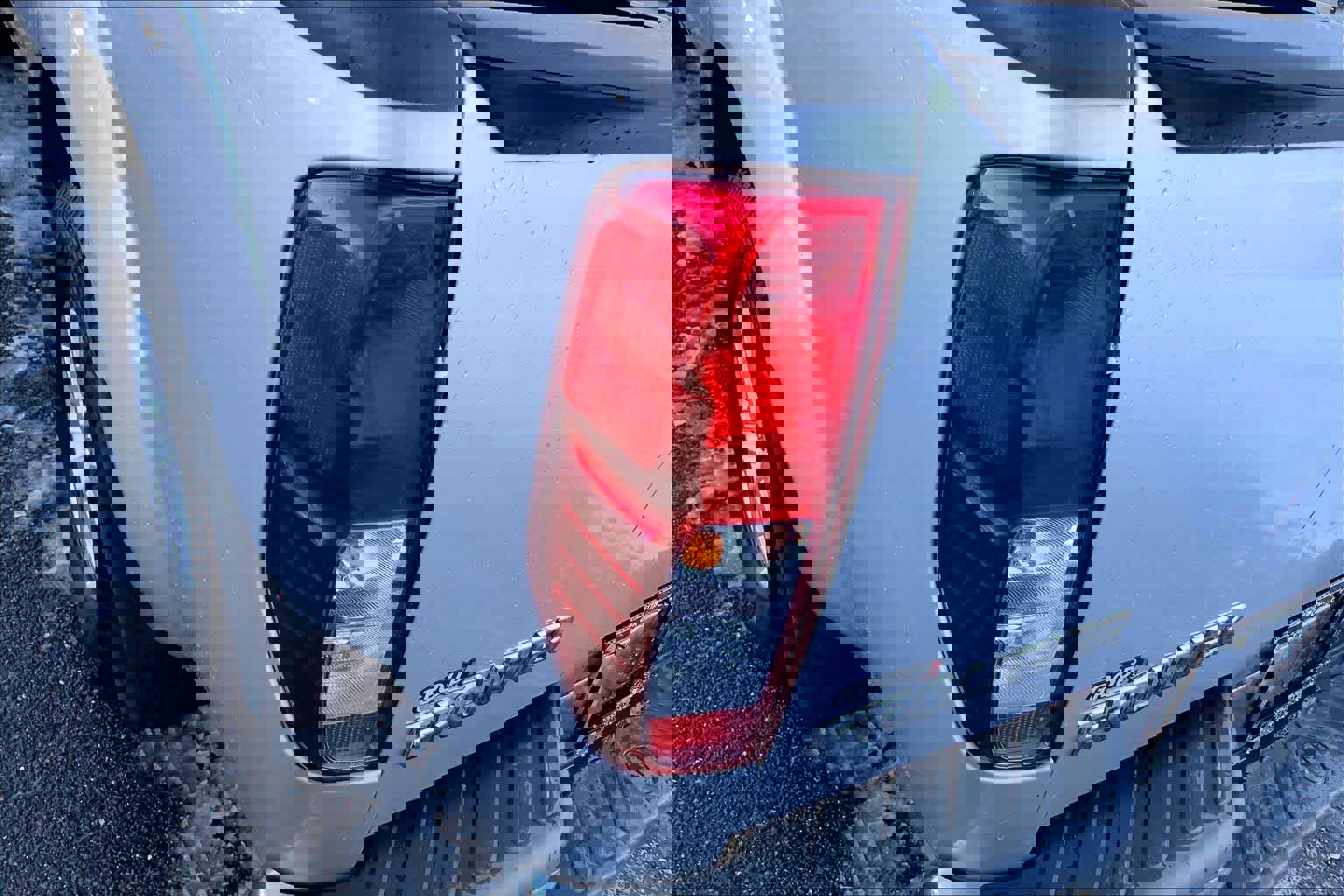 Used 2014 Nissan Frontier SV w/ SV Value Truck Package image 27