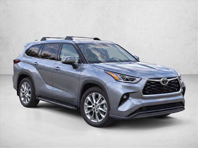 Used 2026 Toyota Highlander Limited AWD/4WD video 3