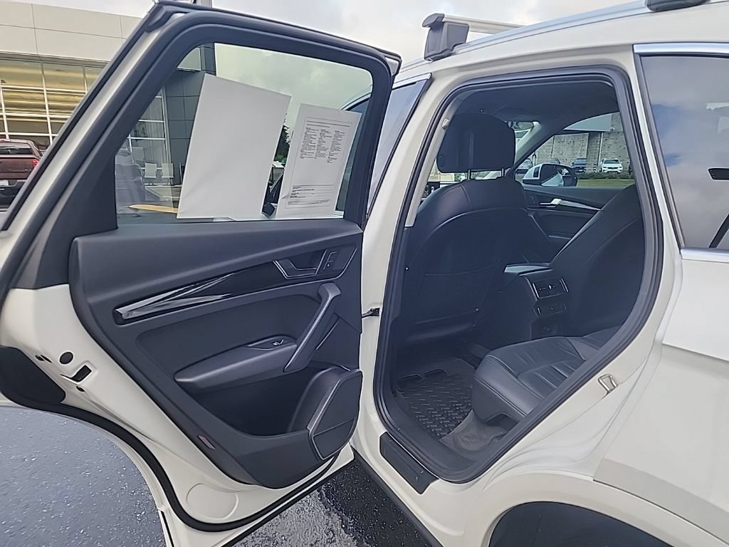 Used 2019 Audi Q5 2.0T Premium w/ Convenience Package AWD/4WD image 15